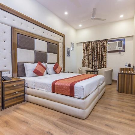 Rupam Hotel Делі Екстер'єр фото