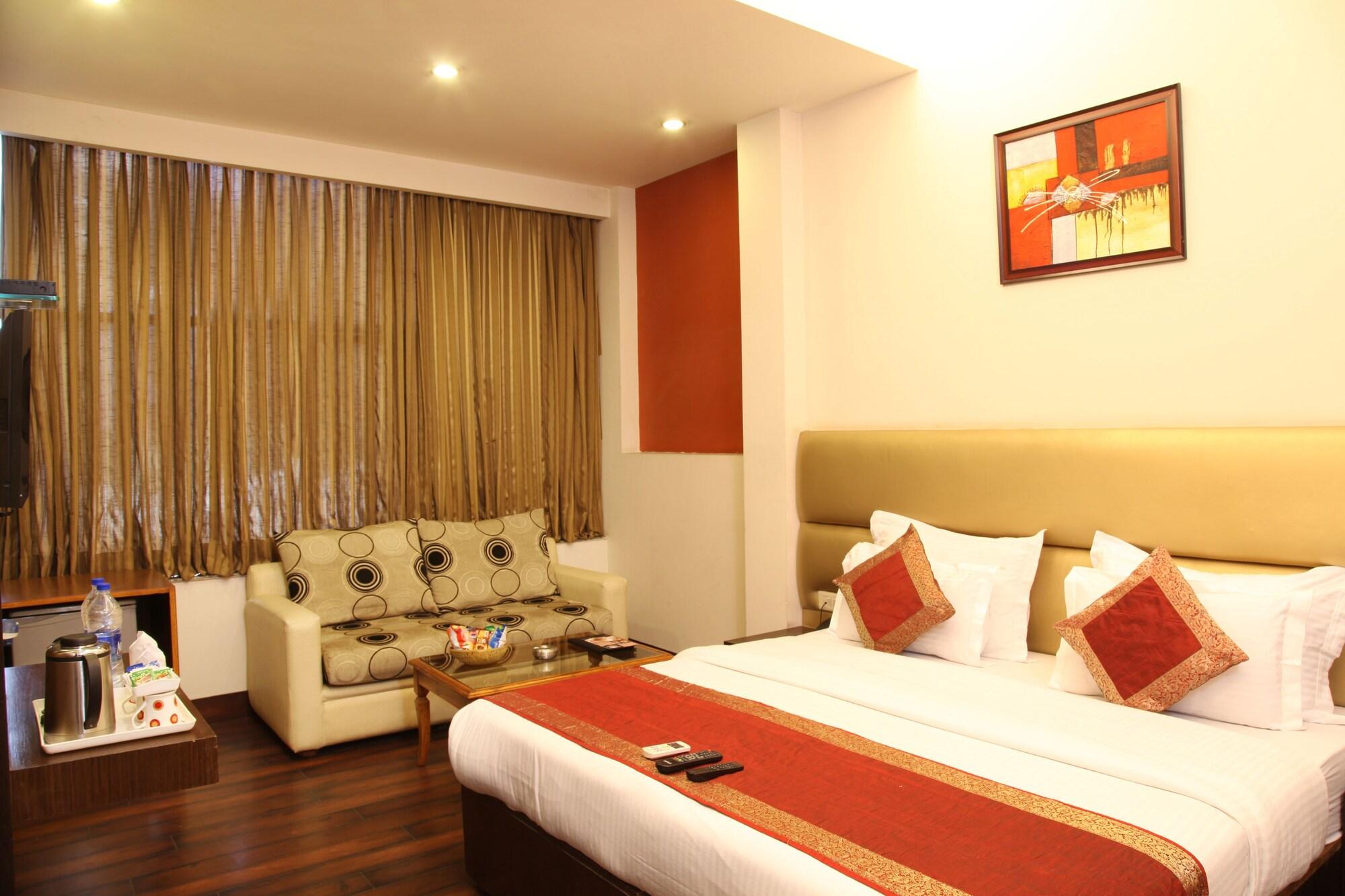 Rupam Hotel Делі Екстер'єр фото