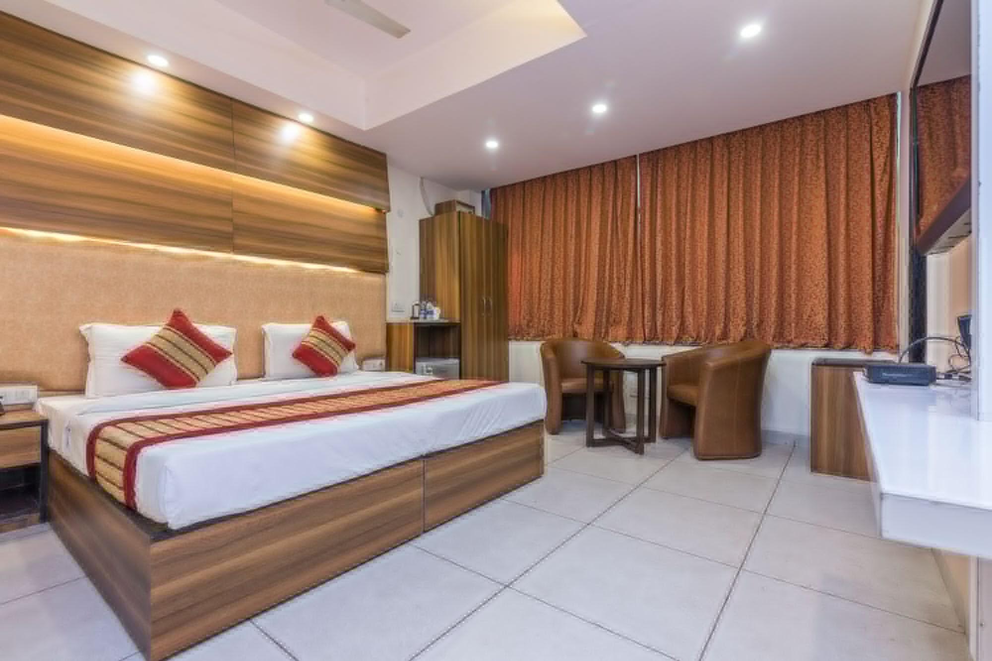 Rupam Hotel Делі Екстер'єр фото