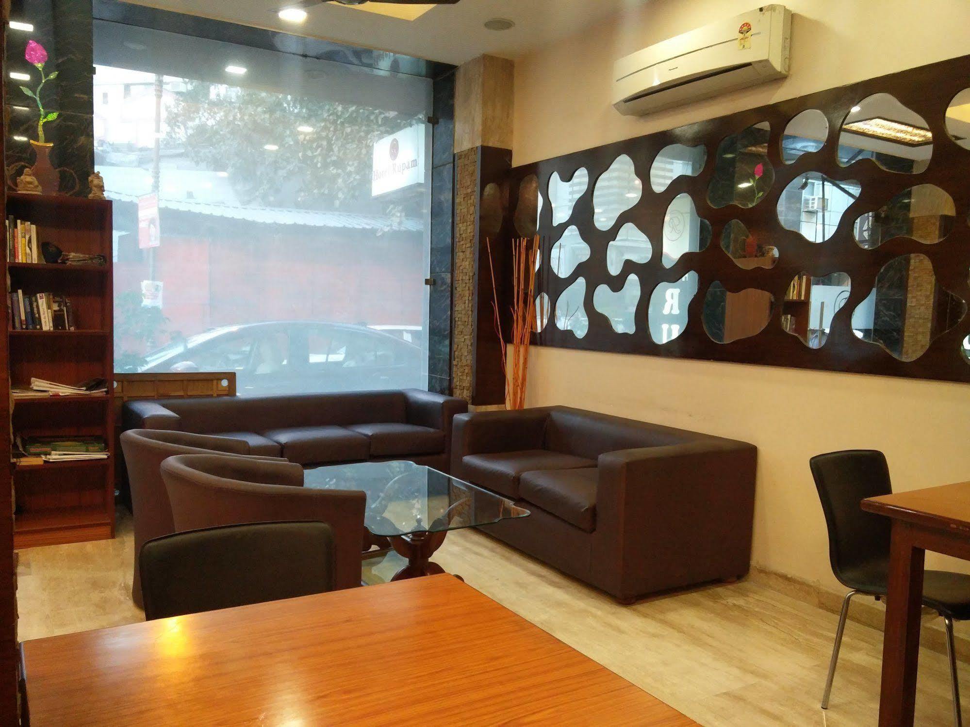 Rupam Hotel Делі Екстер'єр фото